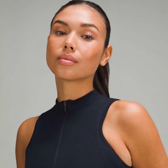 Lululemon Seamless Half-Zip Training Tank • Navy Blue - Picture 3 of 14
